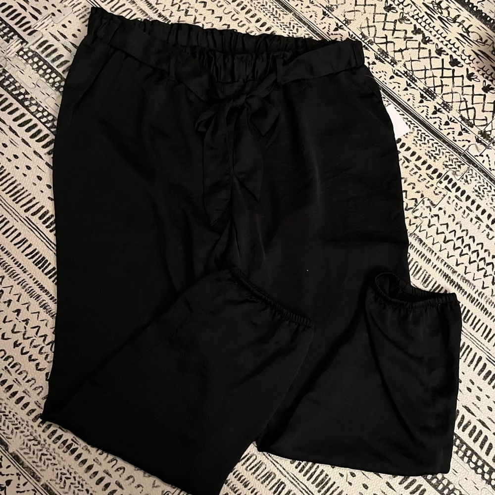 A Pea In The Pod Maternity Pants